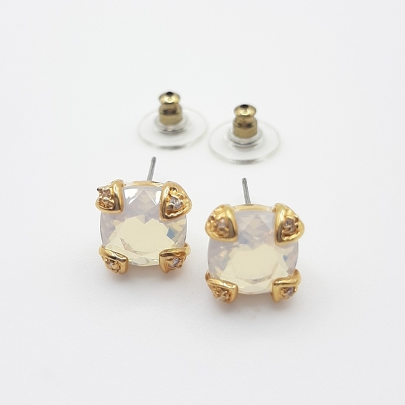 Lab Opal Cushion Cut Post Earrings Gold Plated New - Picture 3 of 4